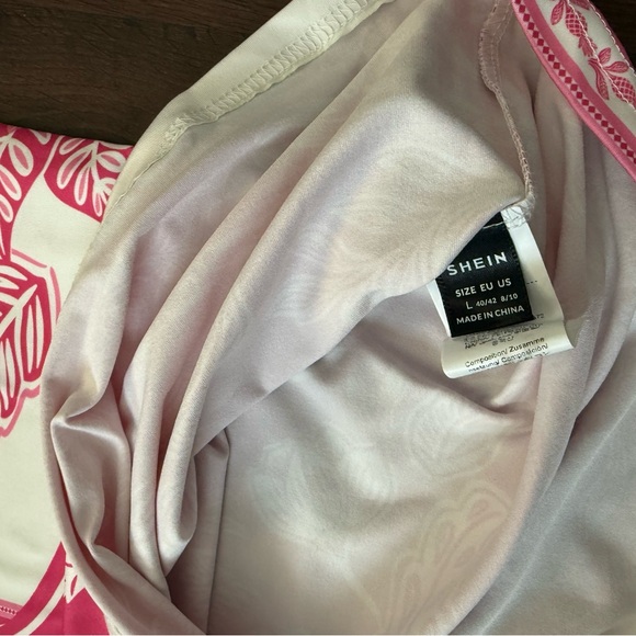 Vibrant Pink and White Tropical Dress - Picture 8 of 8